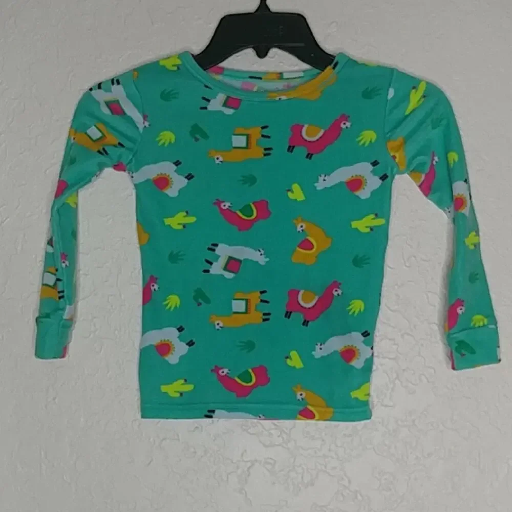 Cat & Jack Llama Print Pajama Shirt Size 5T (CL)